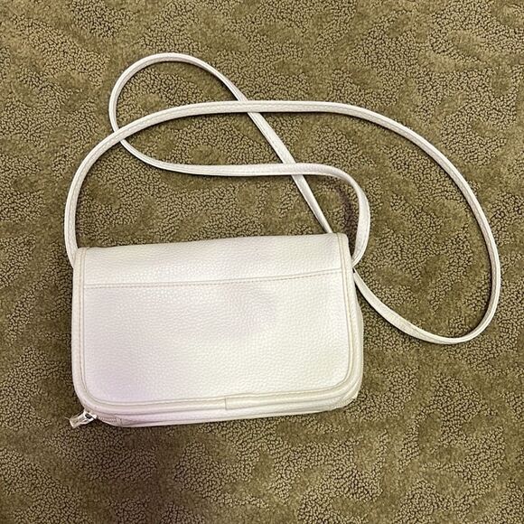 Kathy Lea Collection White Crossbody Purse w Built In Zip Wallet - Picture 5 of 8